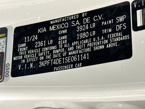 Used 2025 Kia K4 LXS image 12