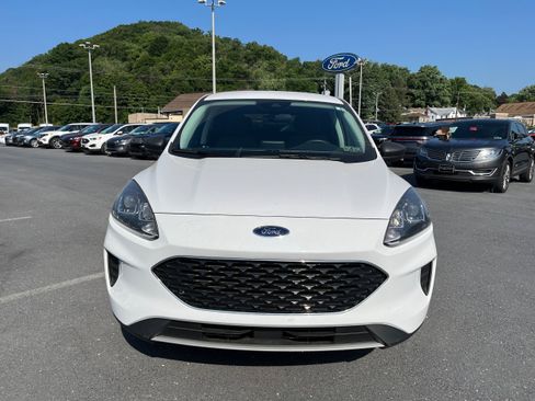 Used 2022 Ford Escape SE AWD/4WD image 3