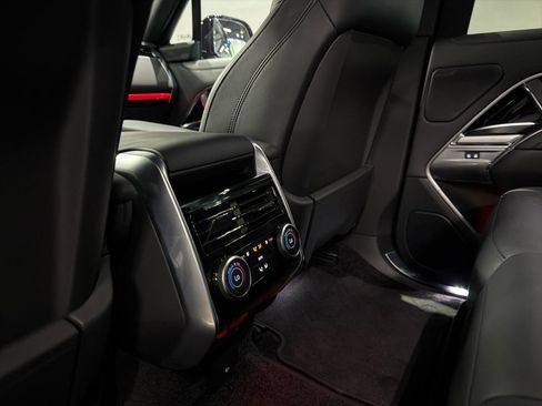 Used 2024 Land Rover Range Rover SE AWD/4WD image 29