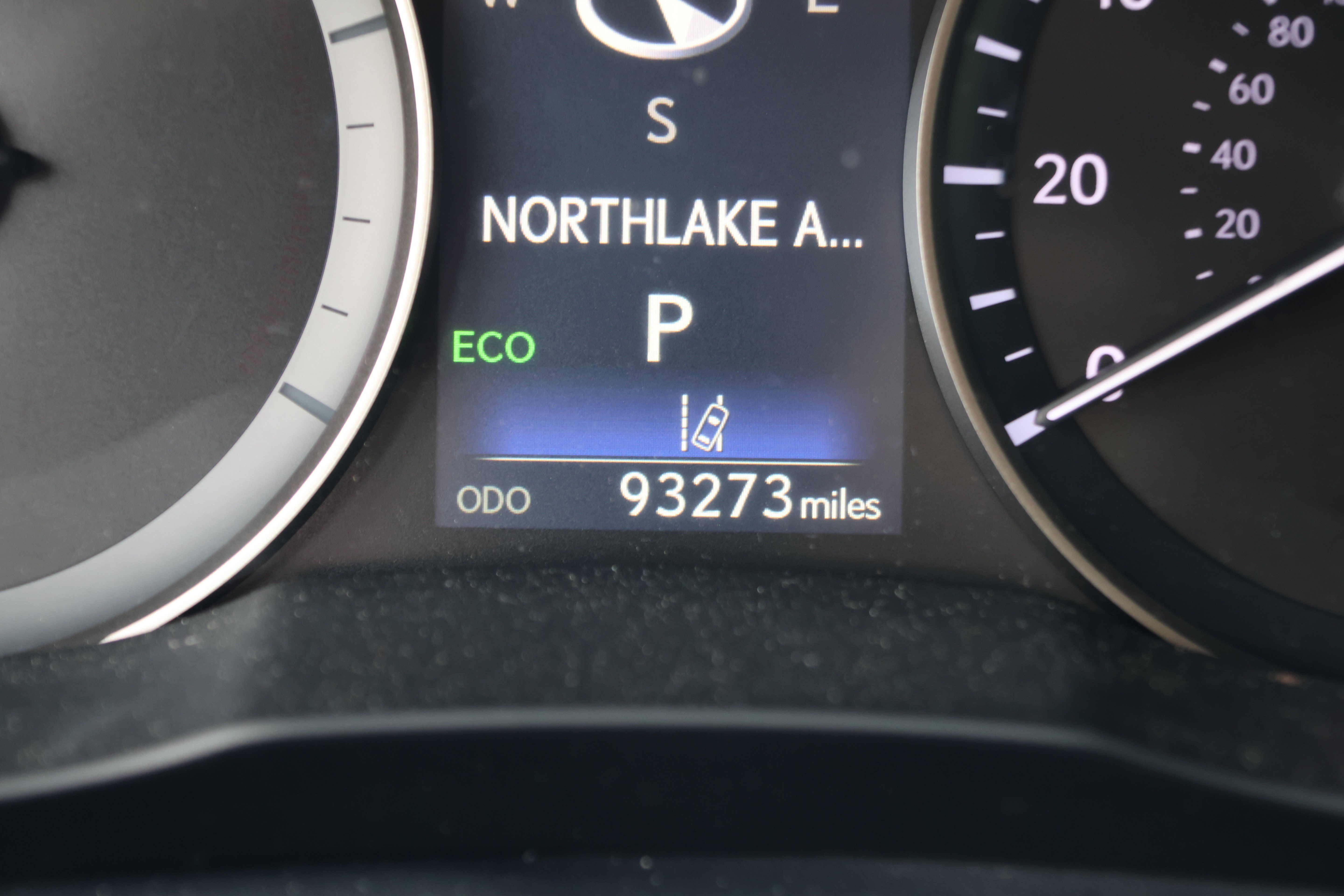Used 2016 Lexus ES 300h w/ Luxury Package w/Wood Trim FWD image 21