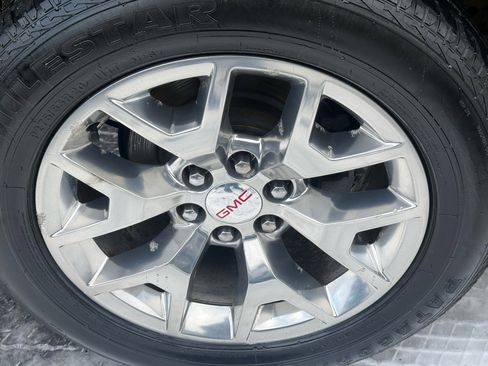 Used 2020 GMC Yukon SLE image 12