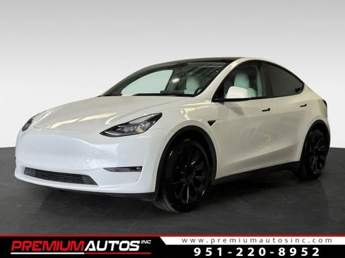 Used 2021 Tesla Model Y Long Range image 1