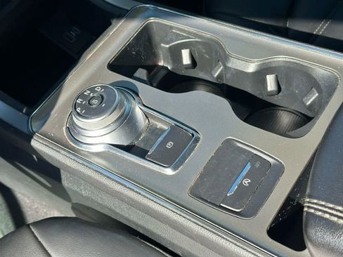 Used 2022 Ford Edge SEL w/ Convenience Package AWD/4WD image 18