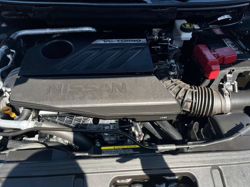 Used 2025 Nissan Rogue SV FWD image 34