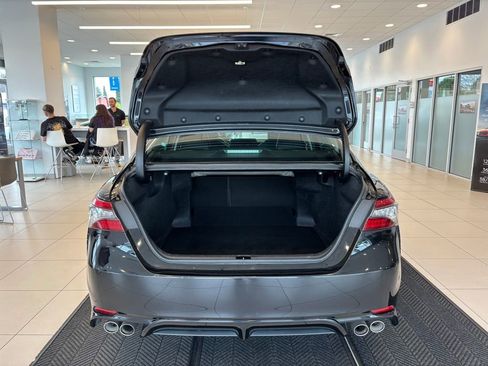 Used 2023 Toyota Camry XSE image 9
