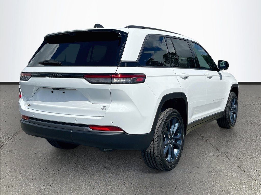 New 2026 Jeep Grand Cherokee Limited AWD/4WD image 7