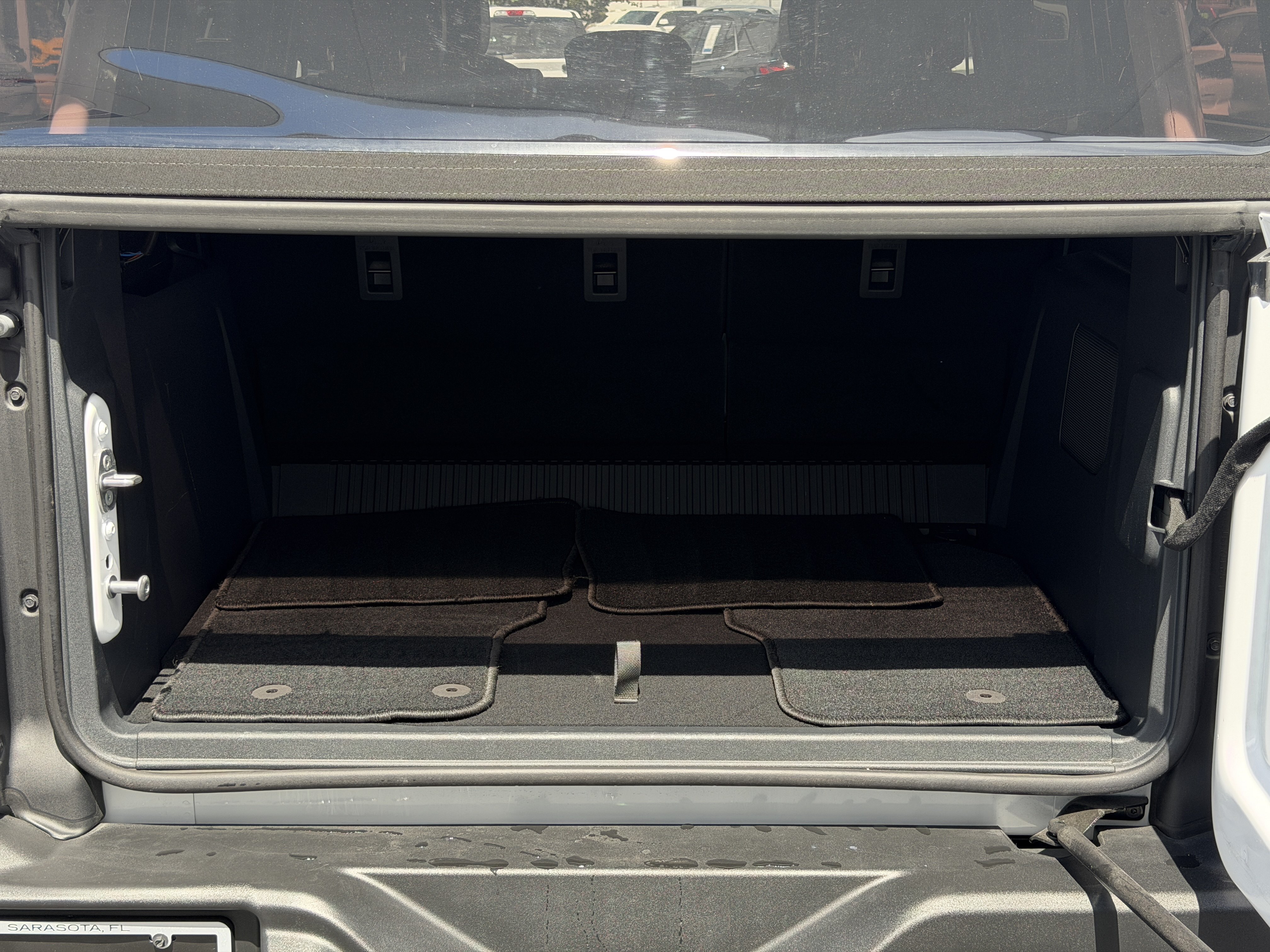 Used 2025 Ford Bronco Outer Banks AWD/4WD image 11