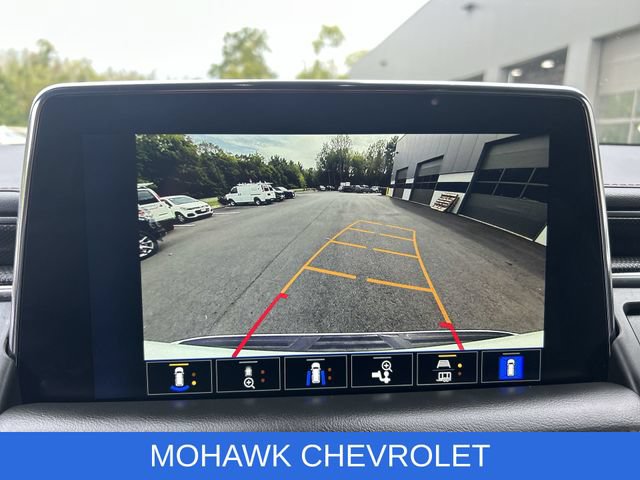 Certified 2022 Chevrolet Suburban RST w/ Luxury Package AWD/4WD image 15