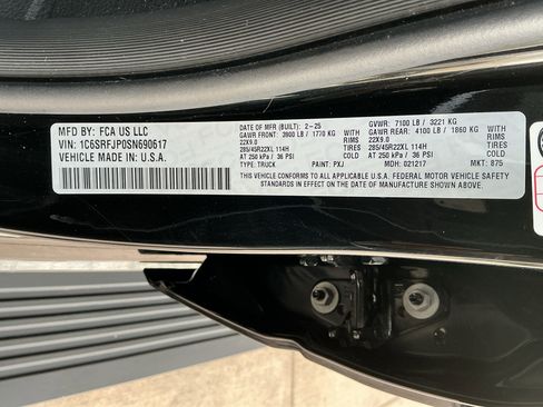 Used 2025 RAM 1500 Laramie w/ Night Edition image 25