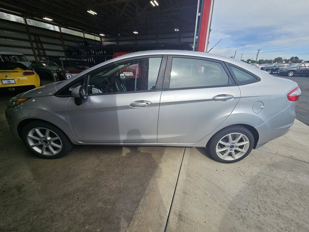 Used 2019 Ford Fiesta SE w/ Equipment Group 201A FWD image 5