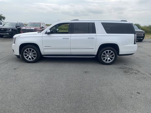 Used 2017 GMC Yukon XL Denali w/ Open Road Package image 4