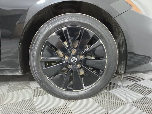 Used 2021 Nissan Altima 2.5 SV AWD/4WD image 9