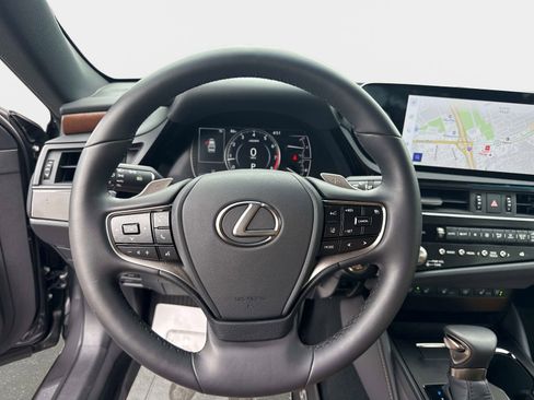 Used 2025 Lexus ES 350 w/ Premium Package FWD image 25