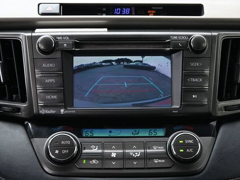 Used 2015 Toyota RAV4 XLE FWD image 13