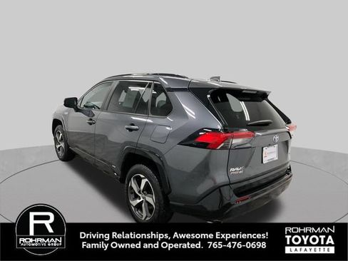 Used 2023 Toyota RAV4 SE w/ Weather & Moonroof Package AWD/4WD image 4