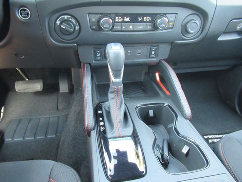 Used 2023 Nissan Frontier PRO-4X w/ Pro Convenience Package AWD/4WD image 28