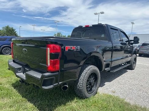 Used 2024 Ford F250 XLT w/ XLT Premium Package AWD/4WD image 5