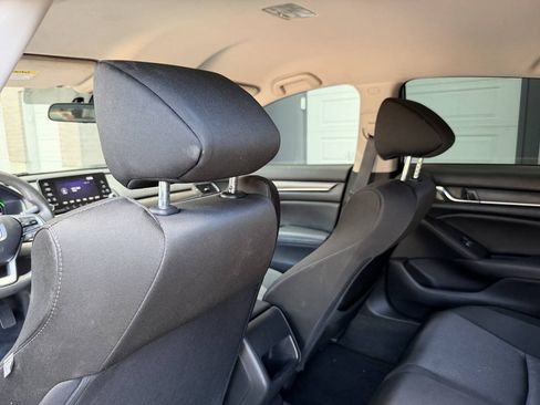 Used 2020 Honda Accord Hybrid image 23