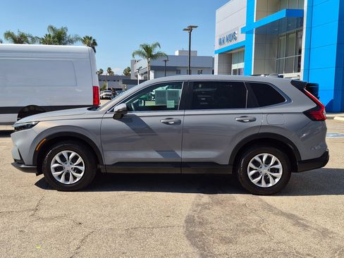 Used 2025 Honda CR-V LX image 8