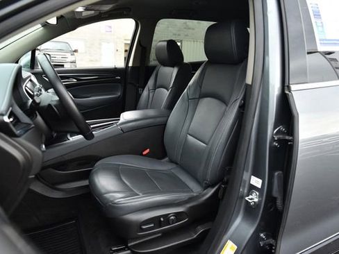 Used 2019 Buick Enclave Essence FWD image 20