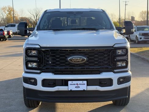 New 2026 Ford F350 Lariat w/ Black Appearance Package image 28