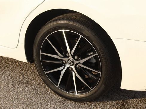 Used 2023 Toyota Camry SE image 12