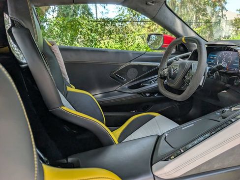 Used 2022 Chevrolet Corvette Stingray Premium Conv RWD image 11
