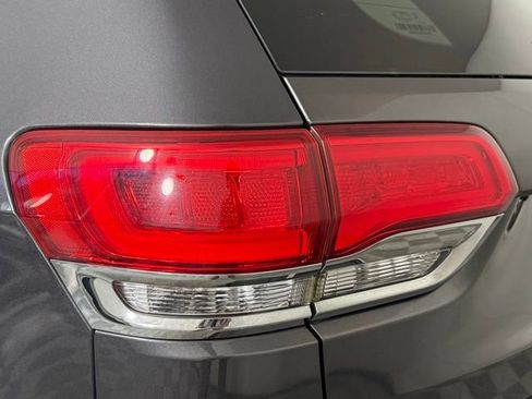 Used 2019 Jeep Grand Cherokee Limited w/ Mopar Chrome Edition Group RWD image 13