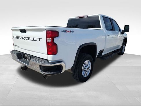 Used 2023 Chevrolet Silverado 2500 LT w/ Convenience Package image 7