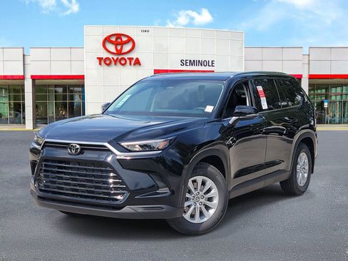 New 2026 Toyota Grand Highlander XLE FWD image 1