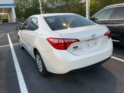 Used 2019 Toyota Corolla LE image 8