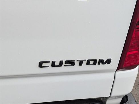Used 2023 Chevrolet Silverado 2500 Custom w/ Custom Value Package image 8