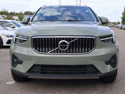 Used 2023 Volvo XC40 B5 Ultimate w/ Protection Package Premier image 2