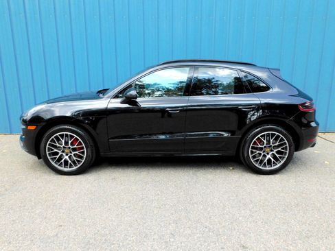 Used 2017 Porsche Macan Turbo image 2