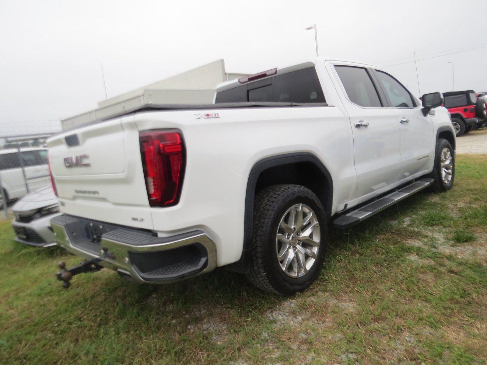 Used 2021 GMC Sierra 1500 SLT w/ SLT Premium Plus Package AWD/4WD image 8