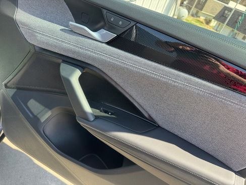 Used 2025 Volkswagen Tiguan S image 35