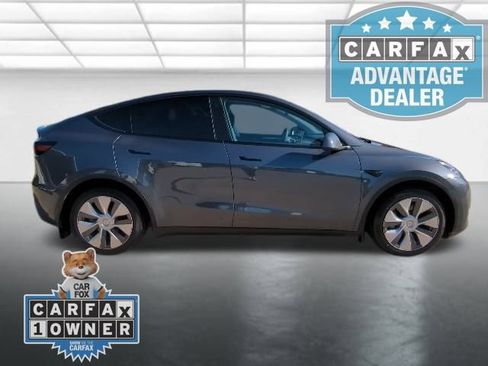 Used 2023 Tesla Model Y Performance image 28