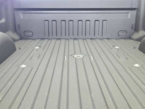 Used 2024 Ford F250 Lariat w/ Lariat Ultimate Package AWD/4WD image 32