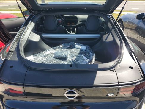 New 2026 Nissan Z Performance w/ Floor Mat Package RWD image 3