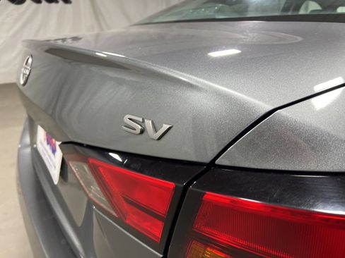 Used 2024 Nissan Altima 2.5 SV FWD image 15