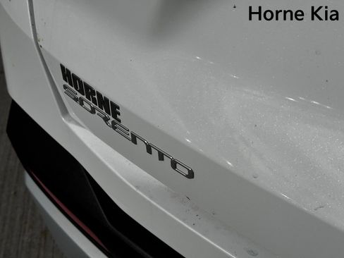 New 2026 Kia Sorento LX image 8