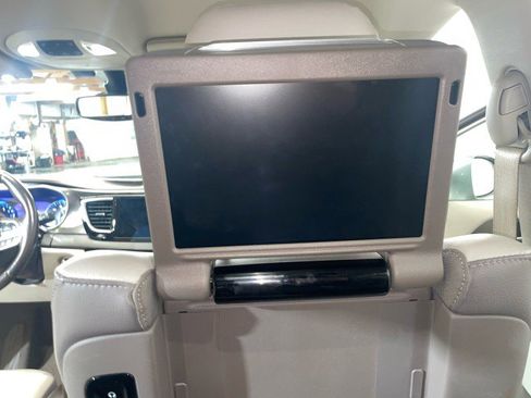 Used 2017 Chrysler Pacifica Touring-L Plus w/ Advanced Safetytec Group image 20