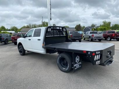 New 2024 RAM 3500 Tradesman w/ Chrome Appearance Group
