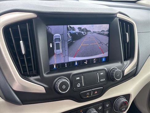 Certified 2022 GMC Terrain Denali w/ Denali Premium Package AWD/4WD image 14
