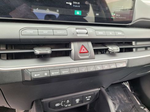 Used 2025 Kia K4 FWD image 19