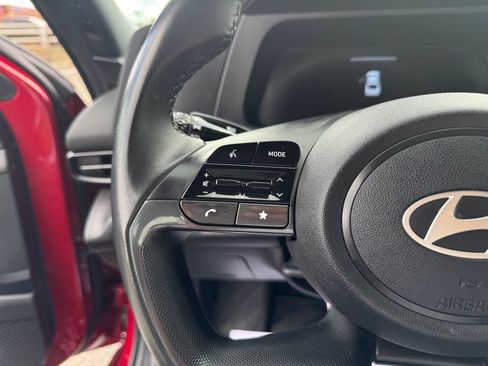 Used 2025 Hyundai Elantra Sport FWD image 26