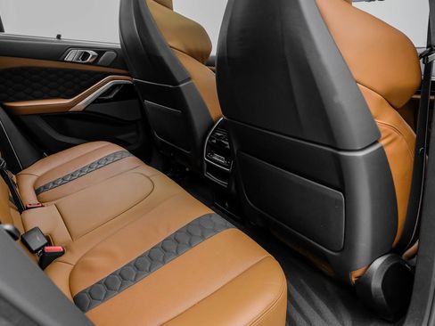 Used 2022 BMW X6 M w/ Competition Package image 33