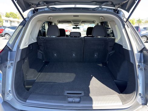 Used 2021 Nissan Rogue S image 15