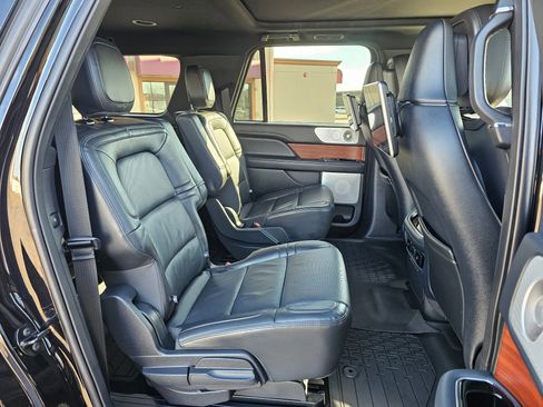 Used 2024 Lincoln Navigator L Reserve w/ Equipment Group 201A image 45