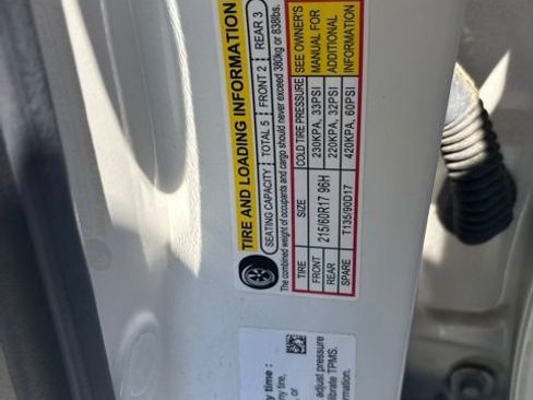 Used 2024 Honda HR-V LX image 13